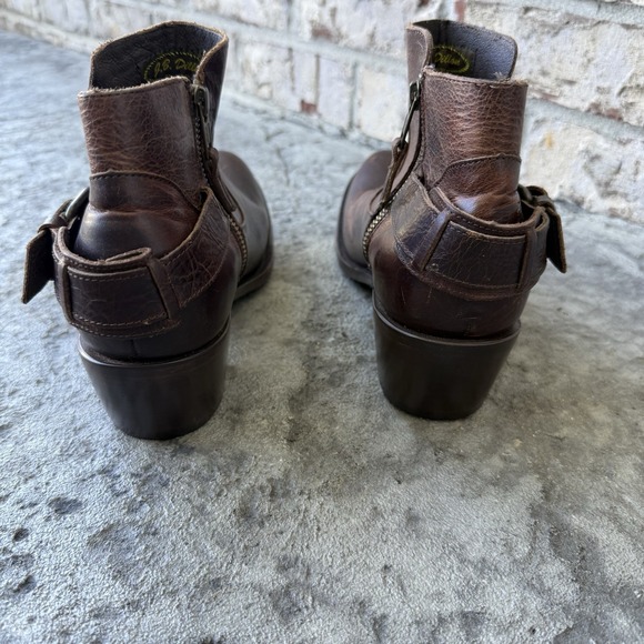 JB Dillon Brown Leather Biker Buckle Zip Up Block Heel Ankle Boots Women's 8.5 - Picture 4 of 11